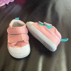 Ten little first walkers size 4